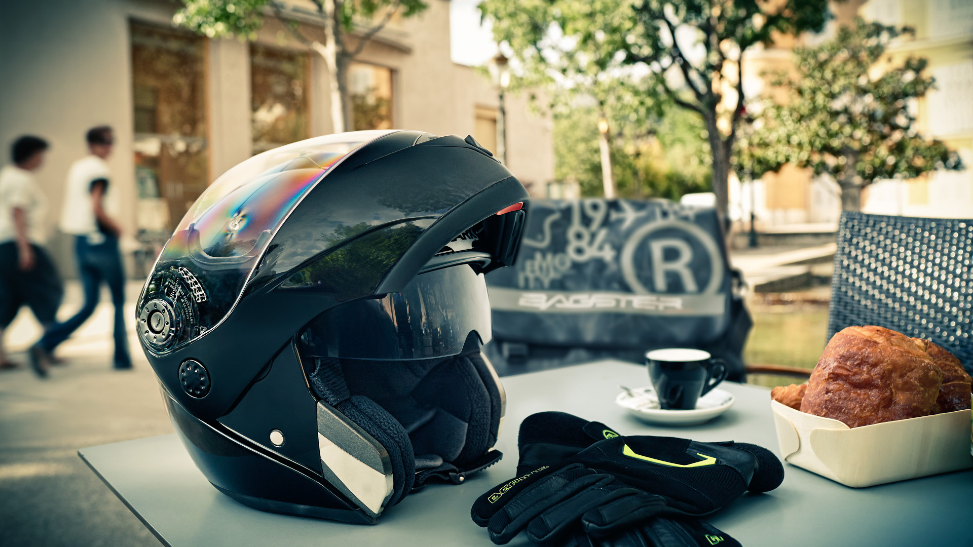 Renting a helmet - Cycle Visions Motorcycle Rentals - San Diego's